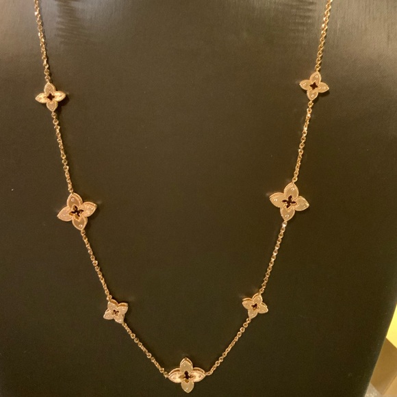 18k Venetian Station Necklace - Picture 5 of 14